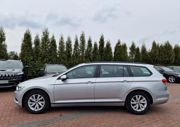 Volkswagen Passat cena 62800 przebieg: 125000, rok produkcji 2018 z Zawiercie małe 596